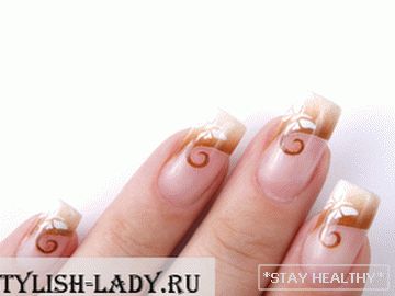 Прыгожы дызайн нарошчаныя пазногцяў