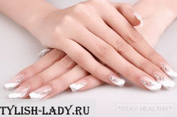 Прыгожы дызайн нарошчаныя пазногцяў