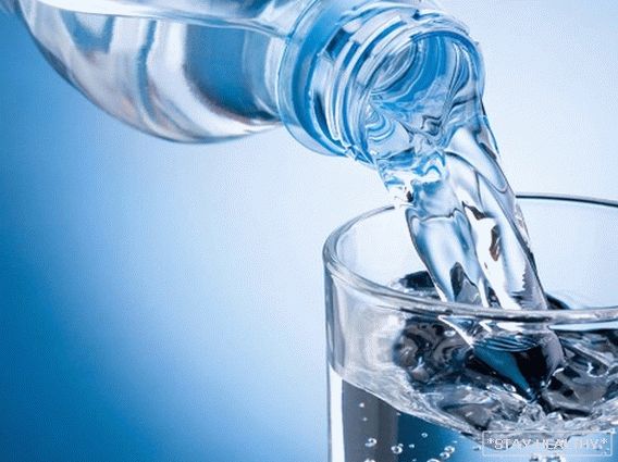 польза минеральной воды для кожи